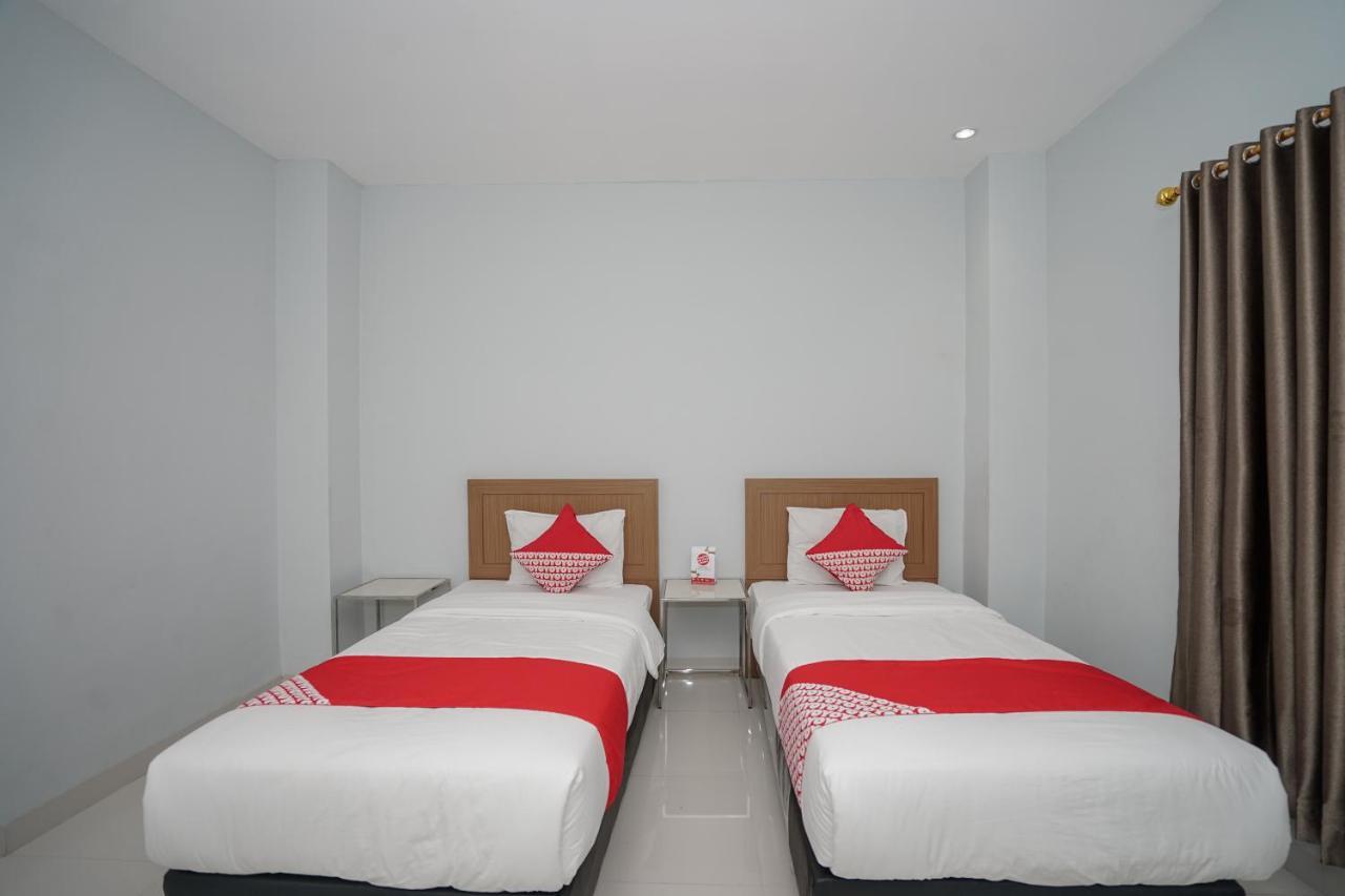 Oyo 616 Express Inn Palembang Eksteriør bilde